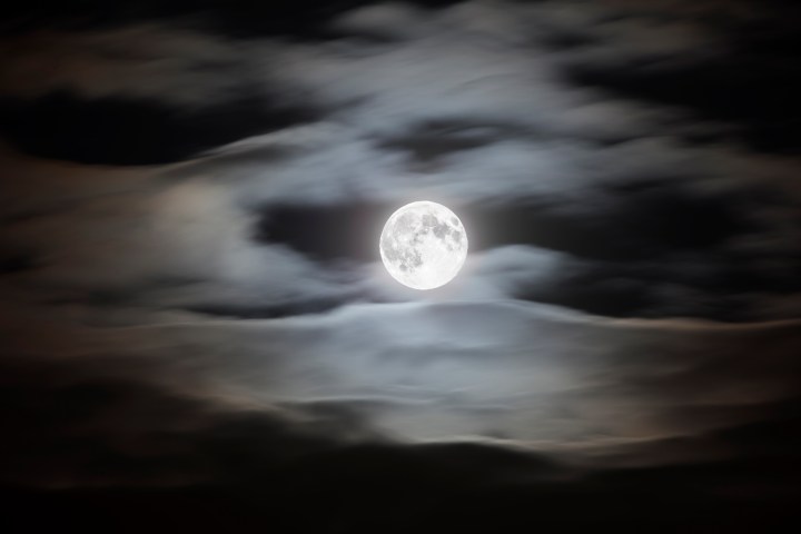 Sleeping During a Full Moon: Why It's Hard